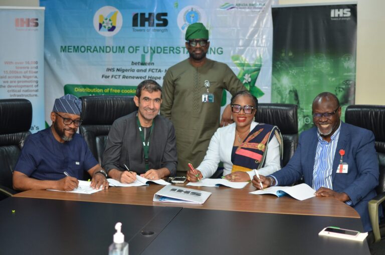 Abuja to Benefit as IHS Nigeria, HSES Collaborate on Green and Health Initiatives